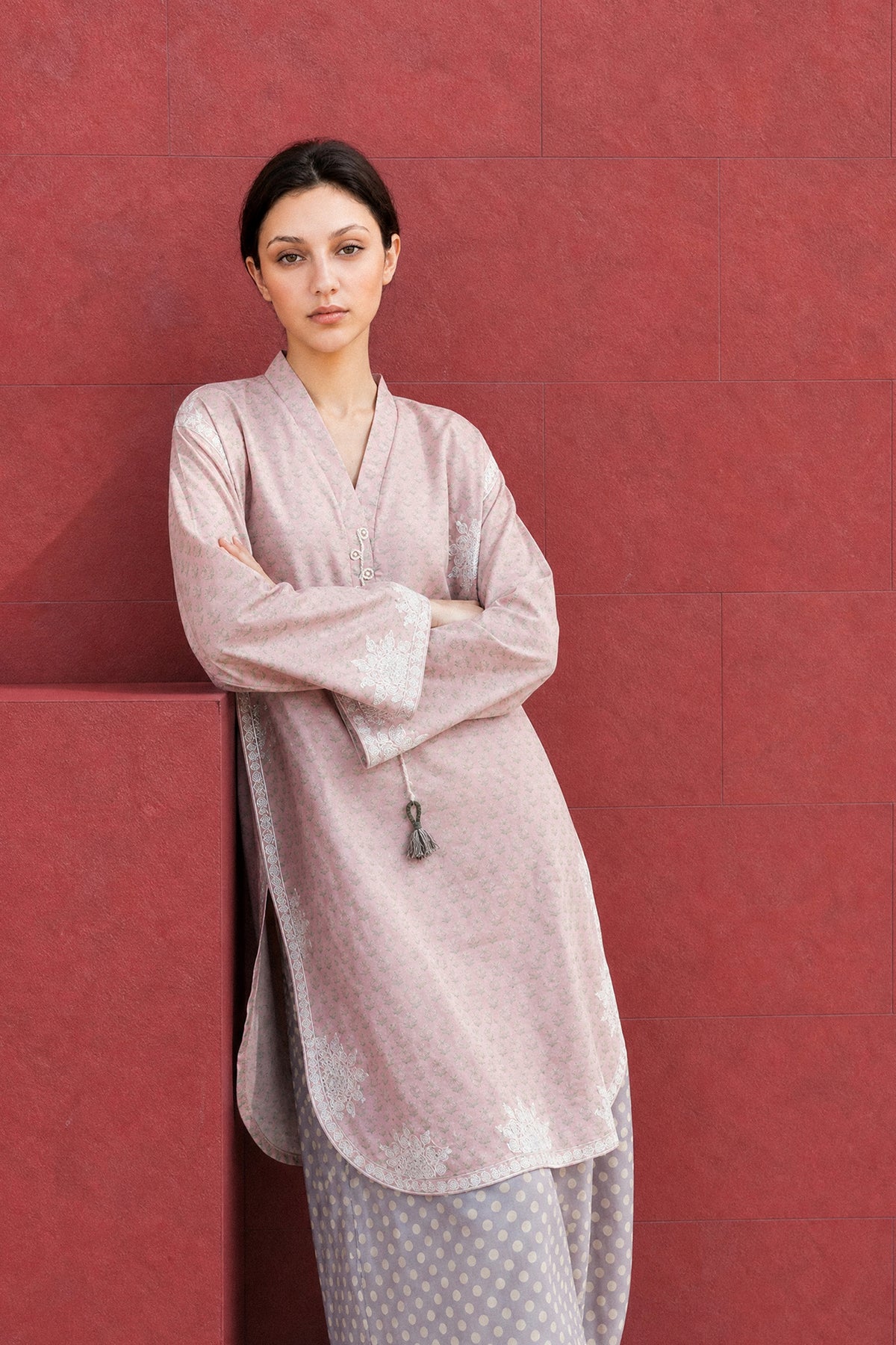 EMBROIDERED SUIT (E9358-102-427)