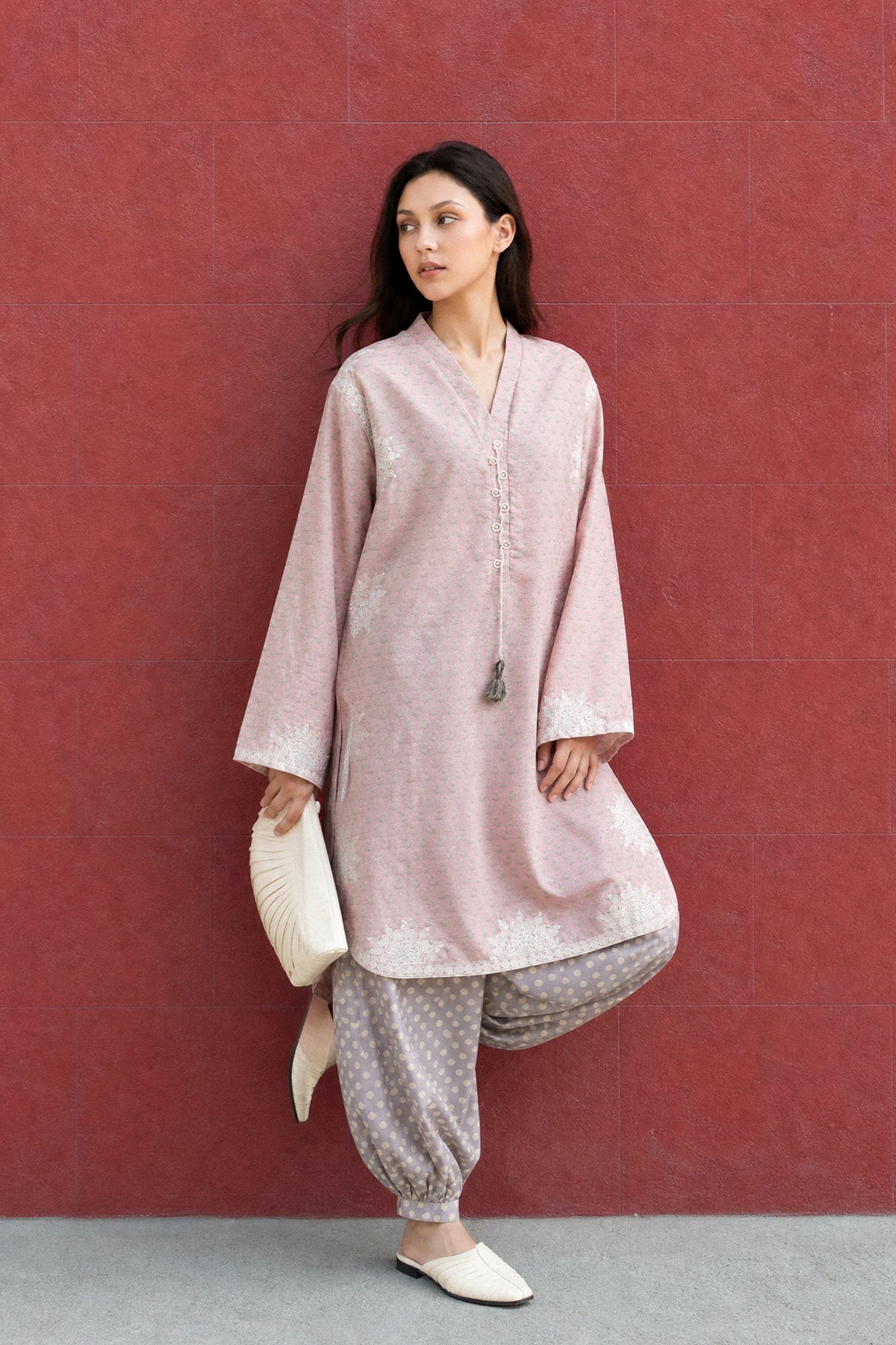 EMBROIDERED SUIT (E9358-102-427)