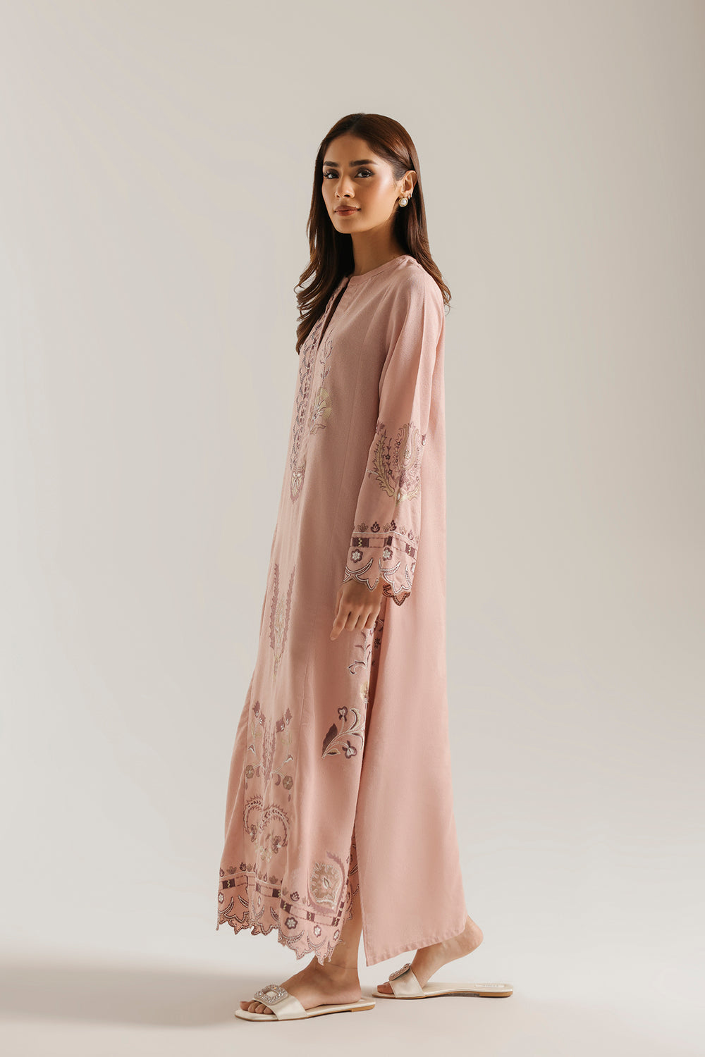 Ice Slit ETHNC WOMEN - WINTER COLLECTION 2026