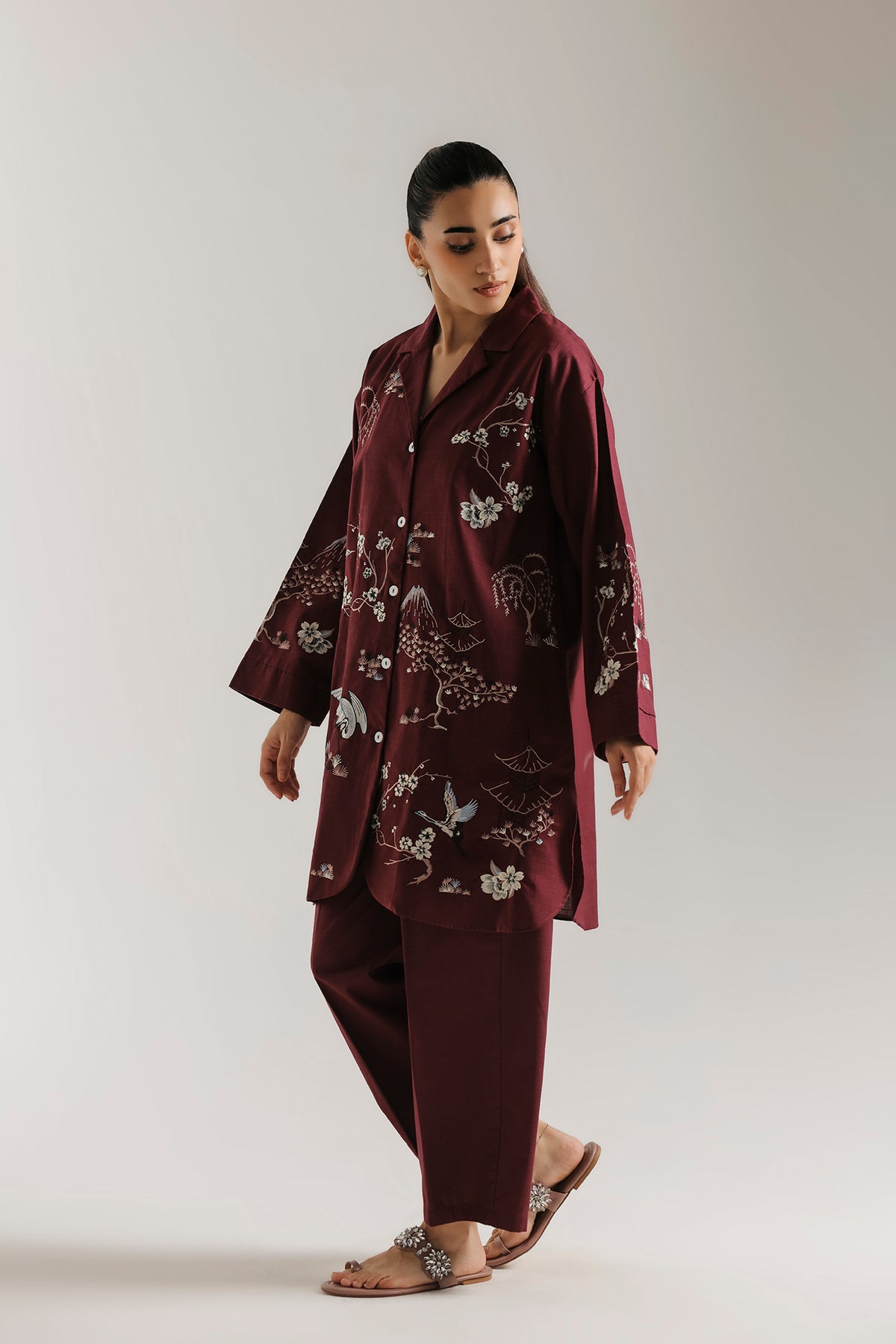 EMBROIDERED SUIT (E9451-102-519)