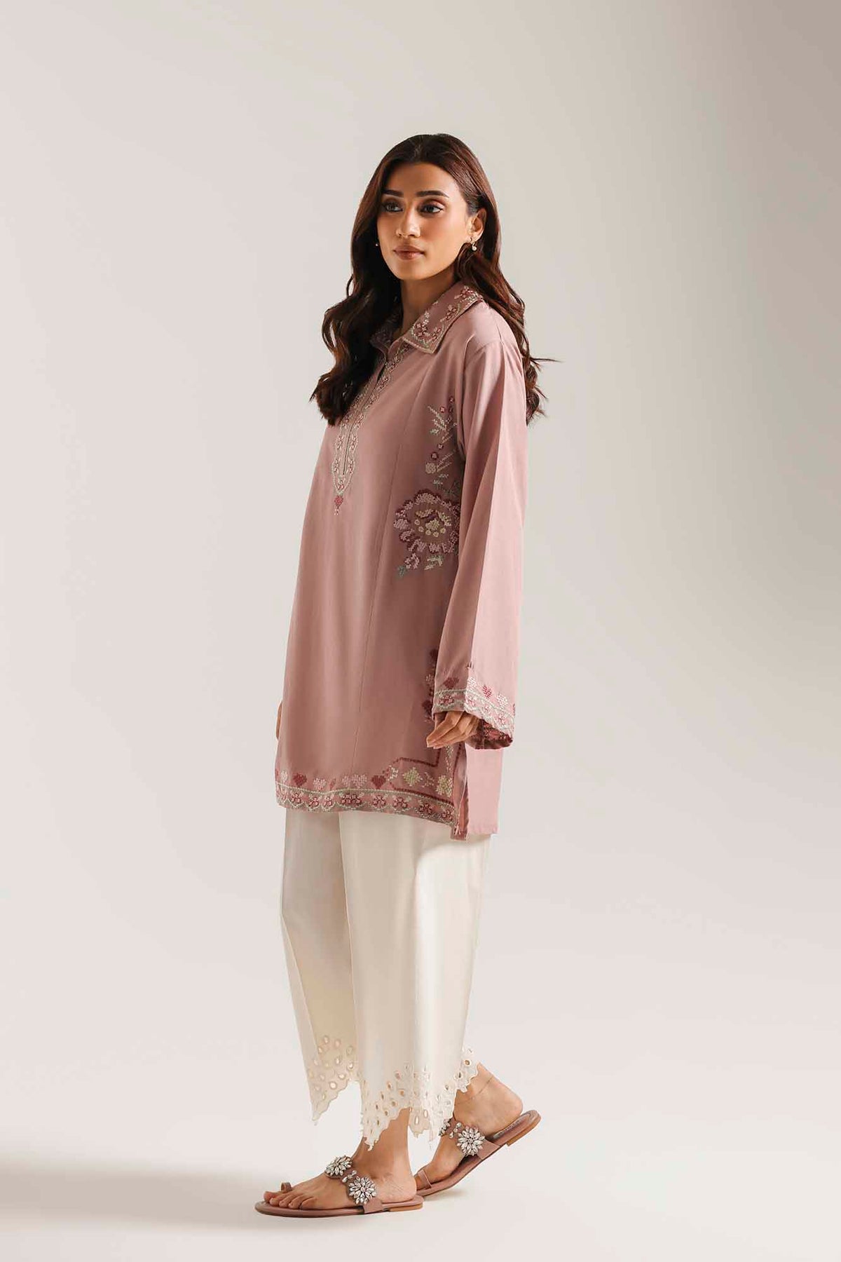 EMBROIDERED KURTI (E9605-102-527)