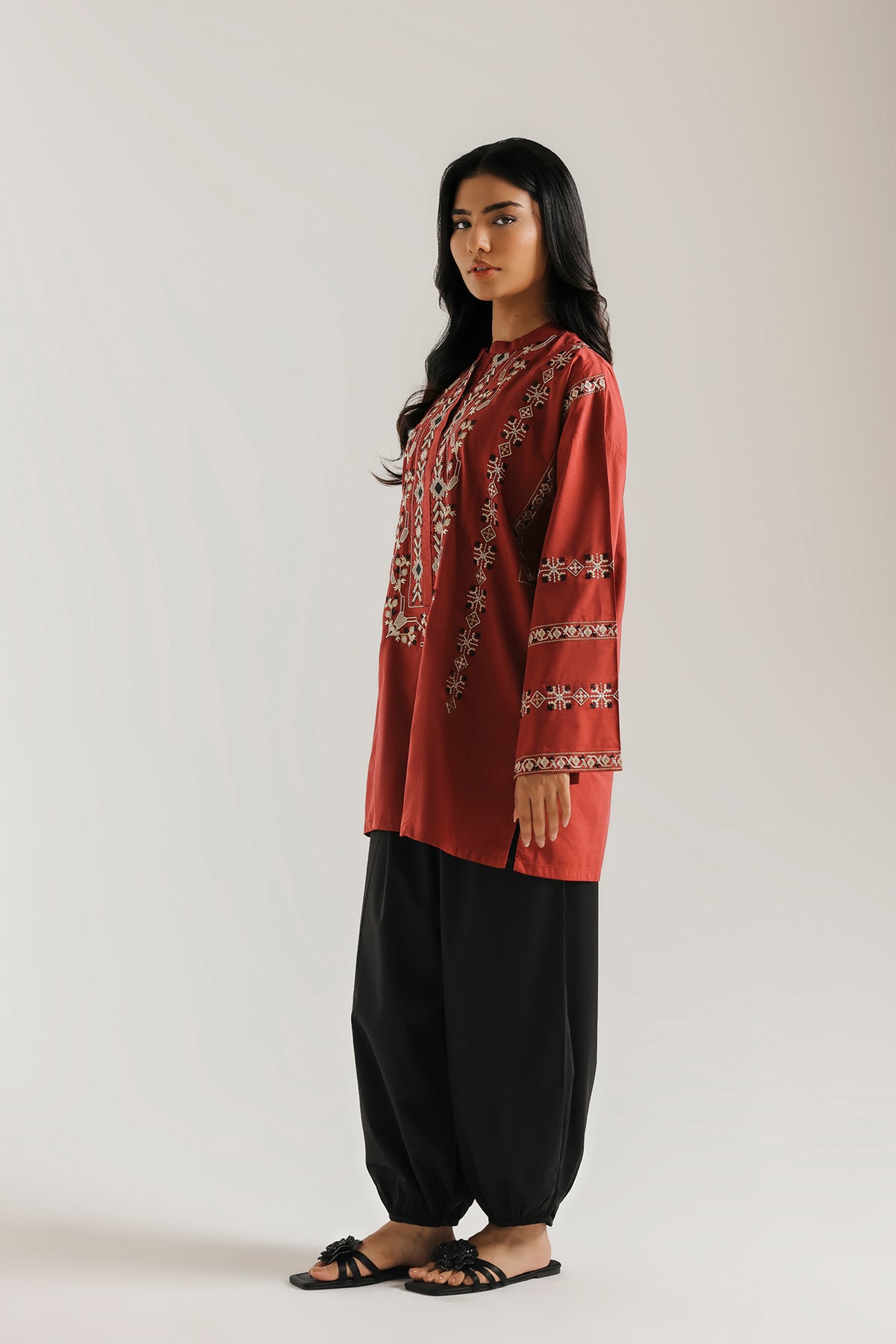 EMBROIDERED KURTI (E9609-102-305)