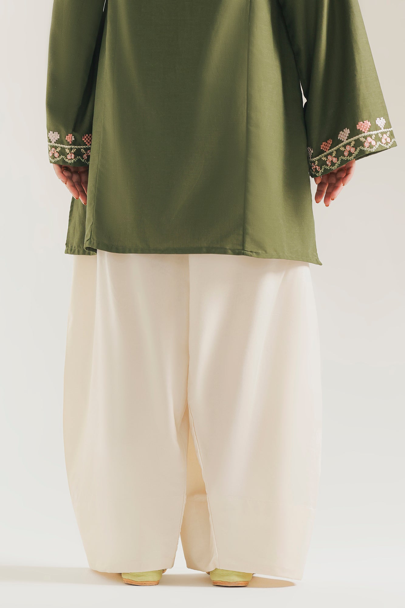 SHALWAR (E9627-102-007)