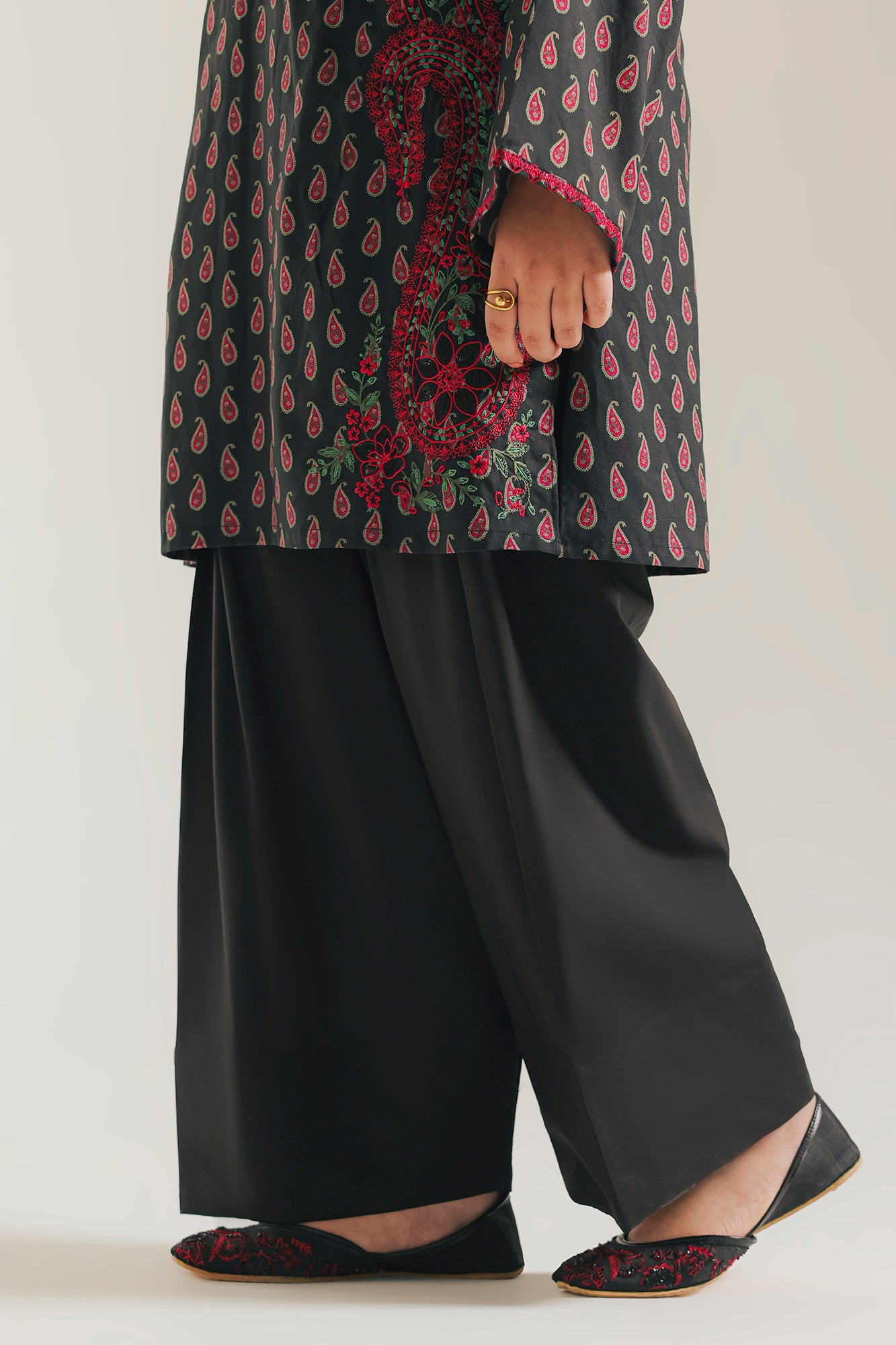 SHALWAR (E9627-102-902)