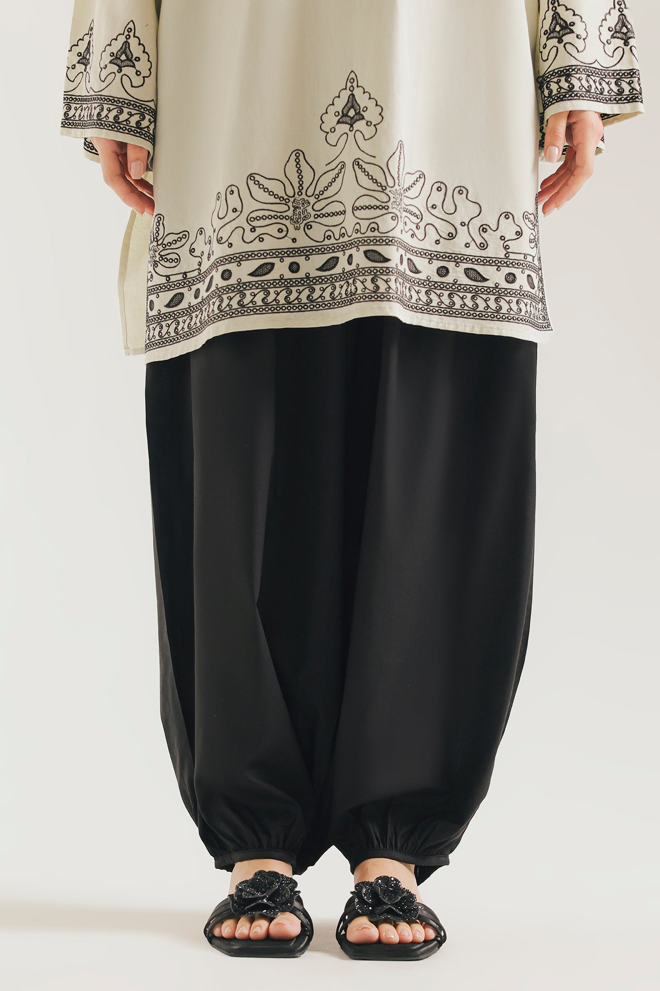SHALWAR (E9629-102-902)