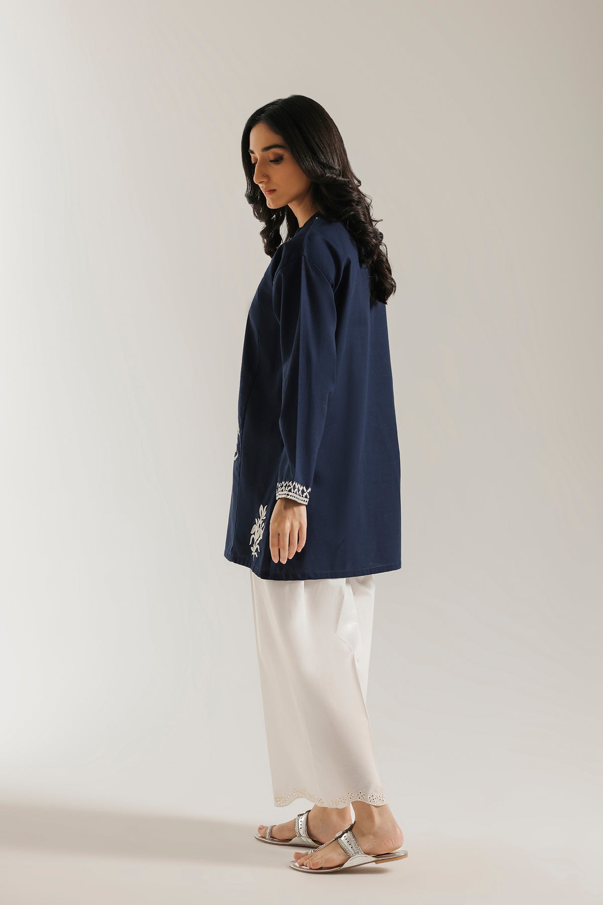 EMBROIDERED KURTI (E9693-102-619)