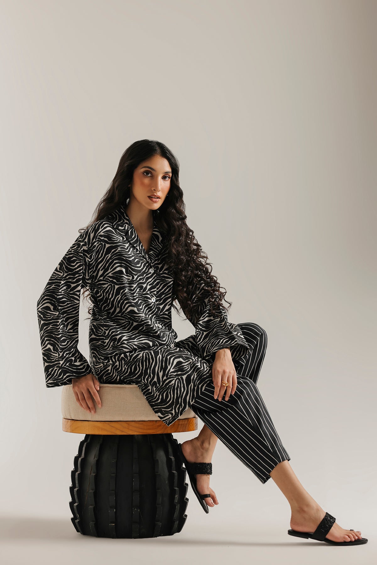 PRINTED SUIT (E9831-102-001)