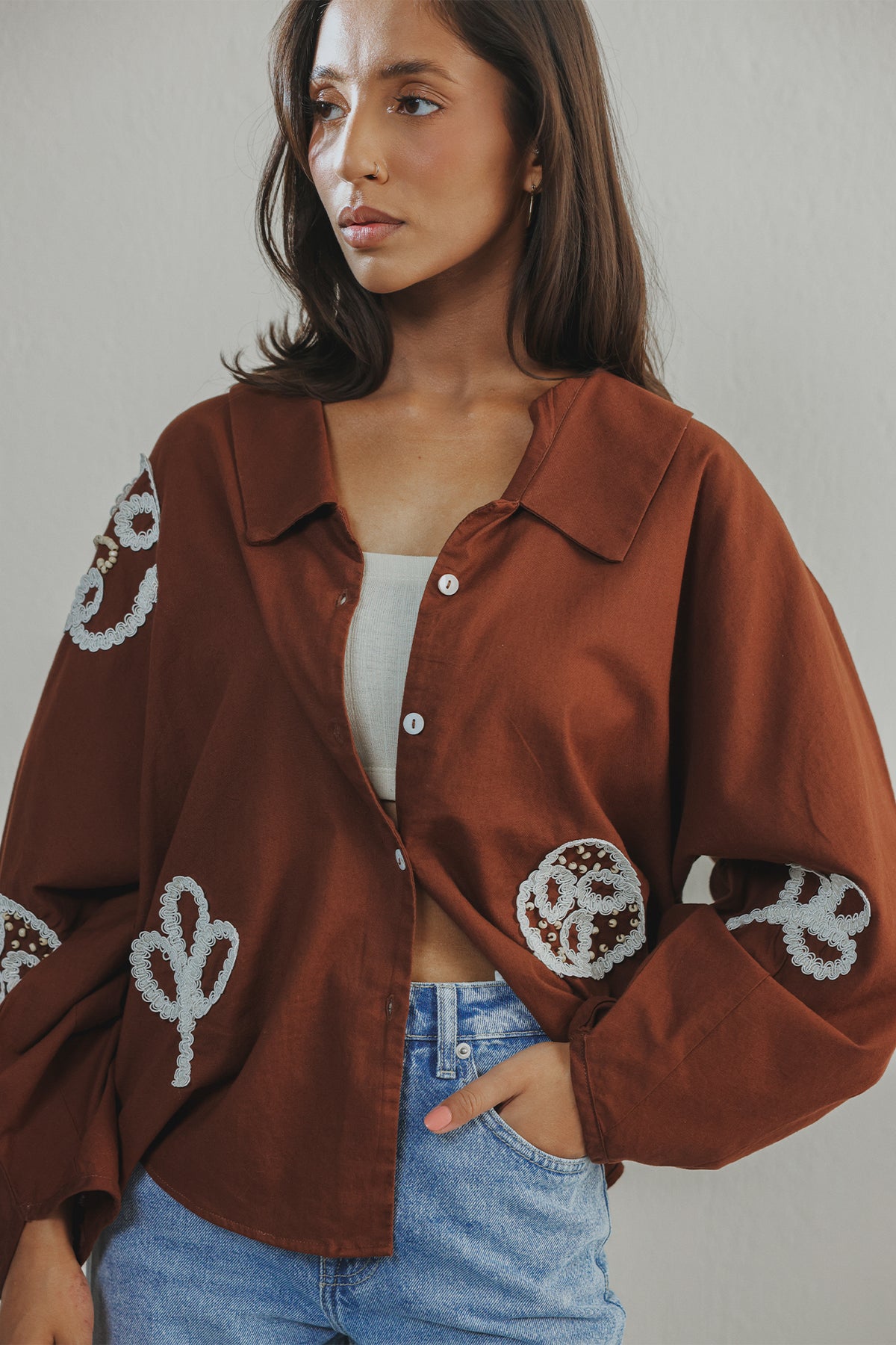 EMBROIDERED SHIRT (E1157-101-801)