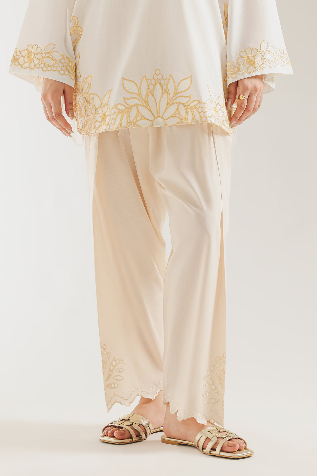 SHALWAR (S10E6506/102/005)