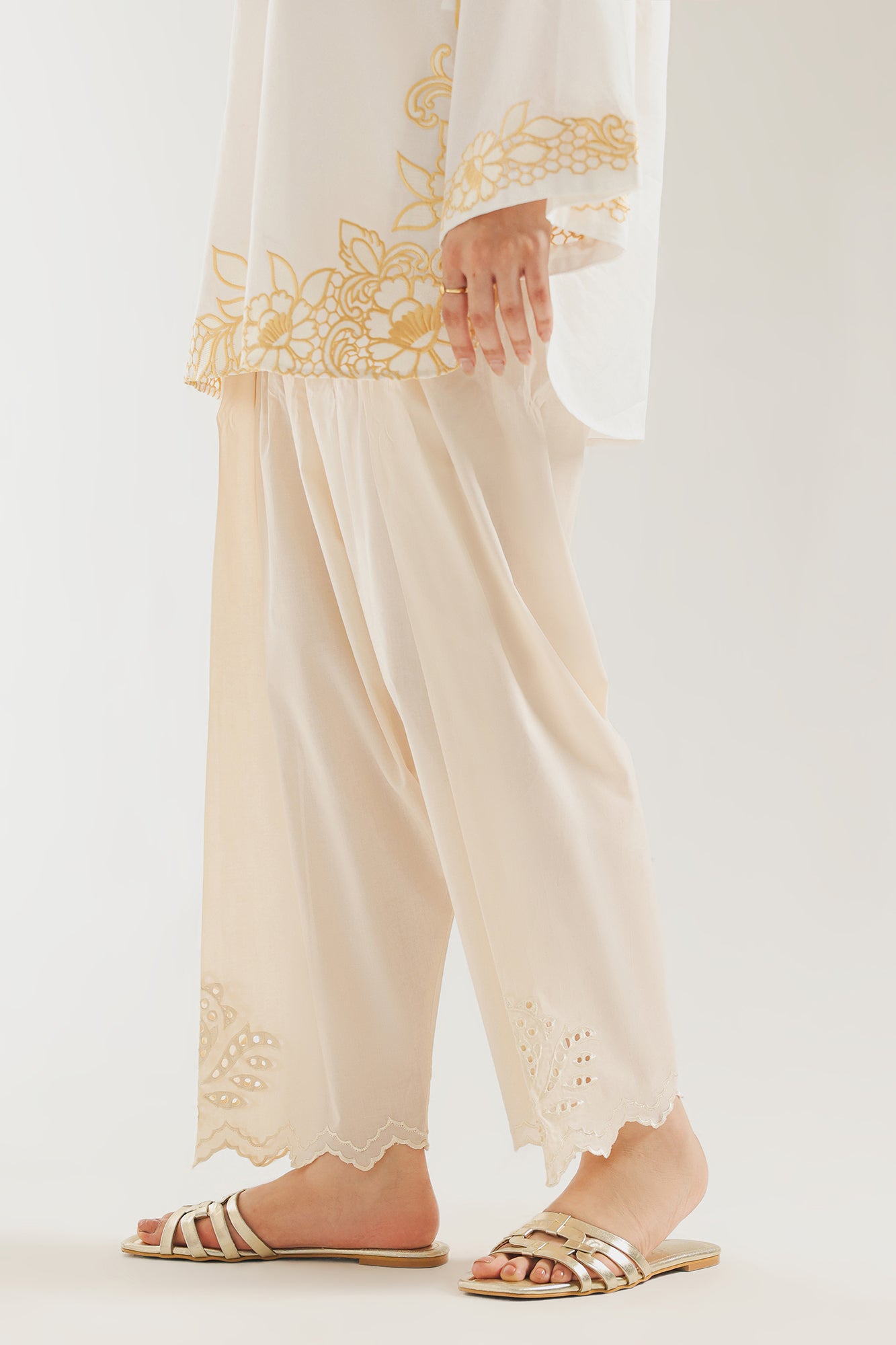 SHALWAR (S10E6506/102/005)