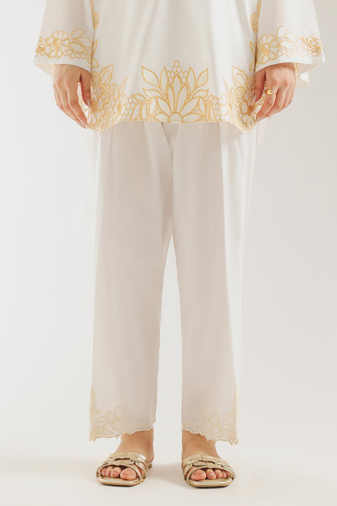 SHALWAR (S10E6508/102/001)
