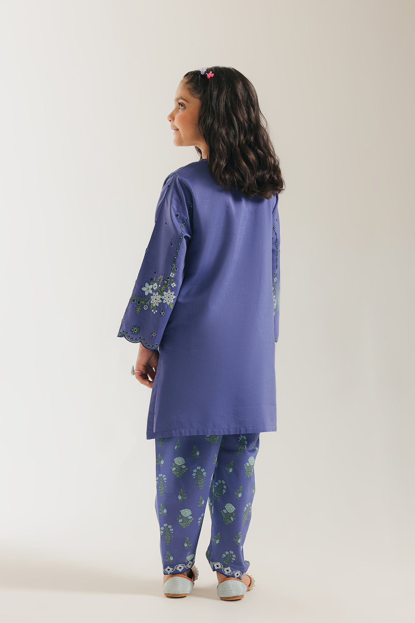 EMBROIDERED SUIT (E0857/404/626 E0857/304/626)