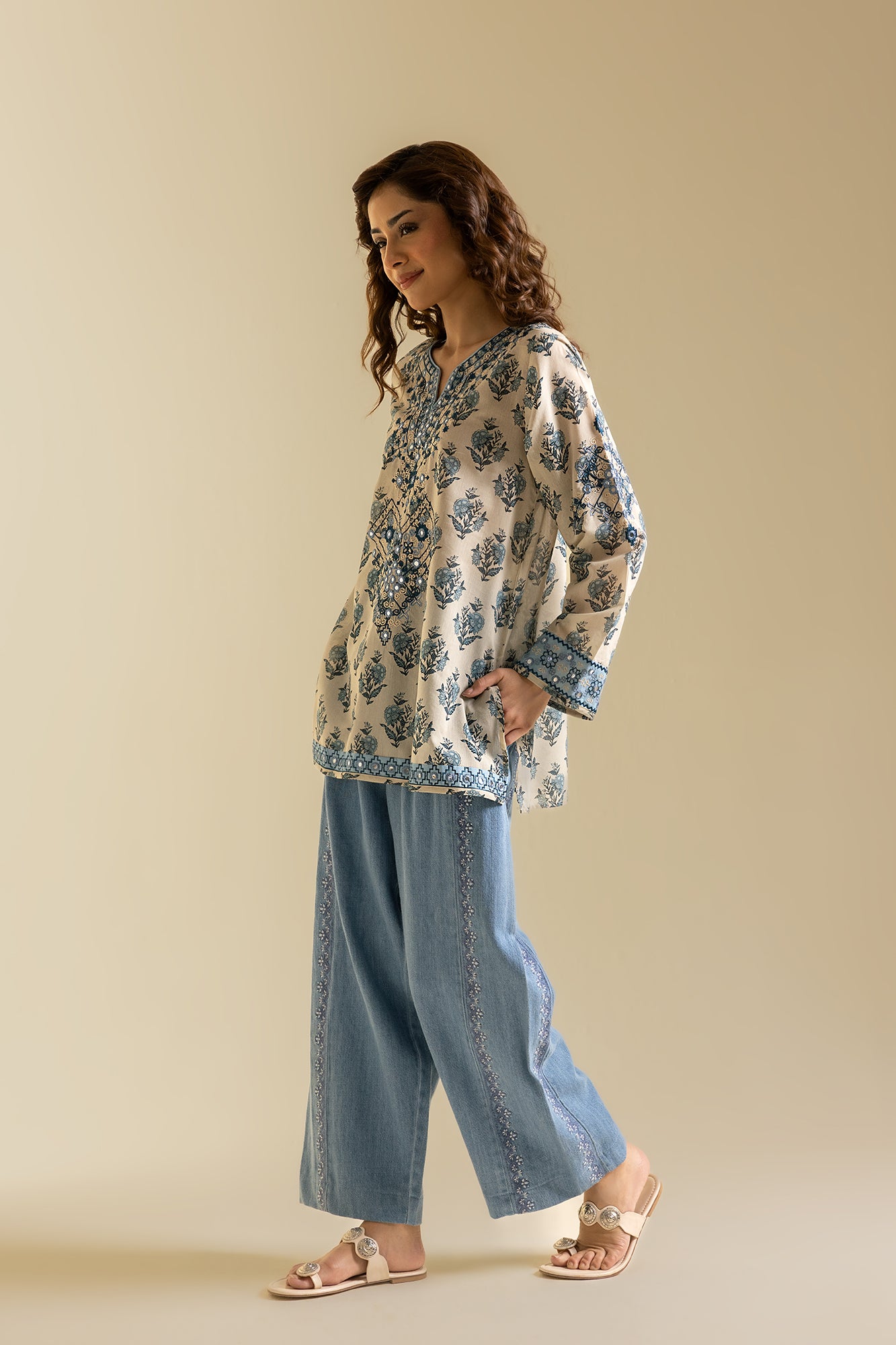 KURTI (S3E0524/119/006)
