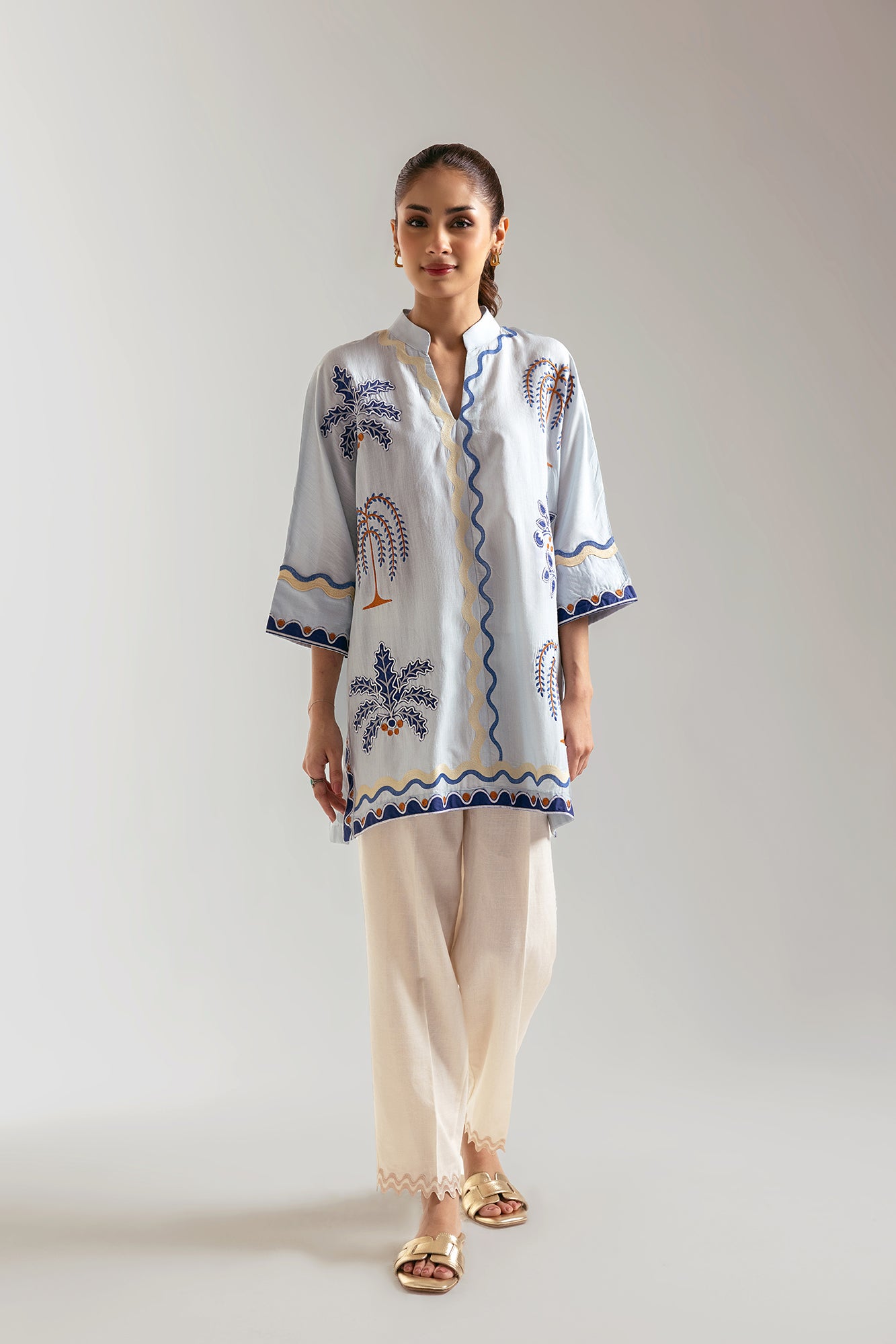 EMBROIDERED TOP (S3E6530/102/617)