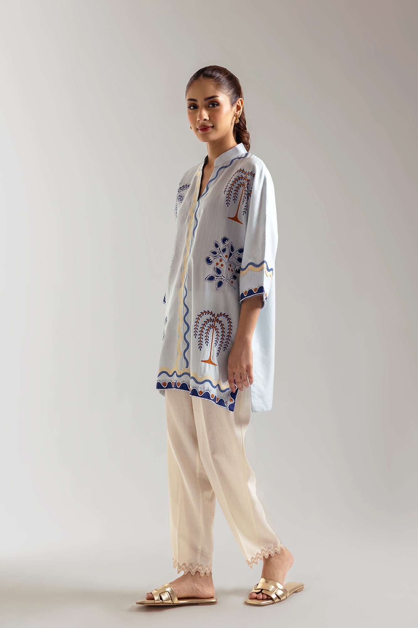 EMBROIDERED TOP (S3E6530/102/617)