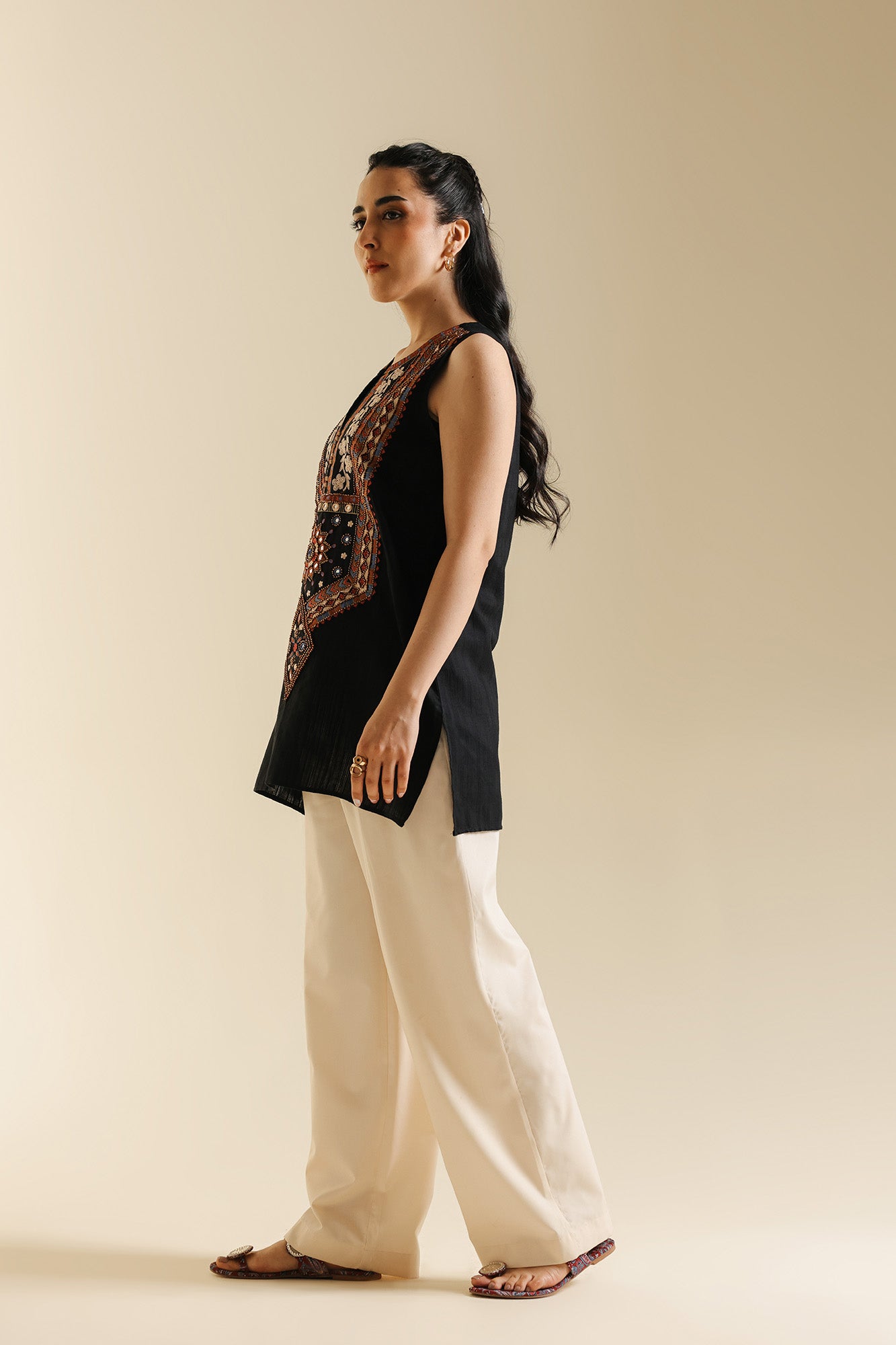 KURTI (S4E0589/119/902)