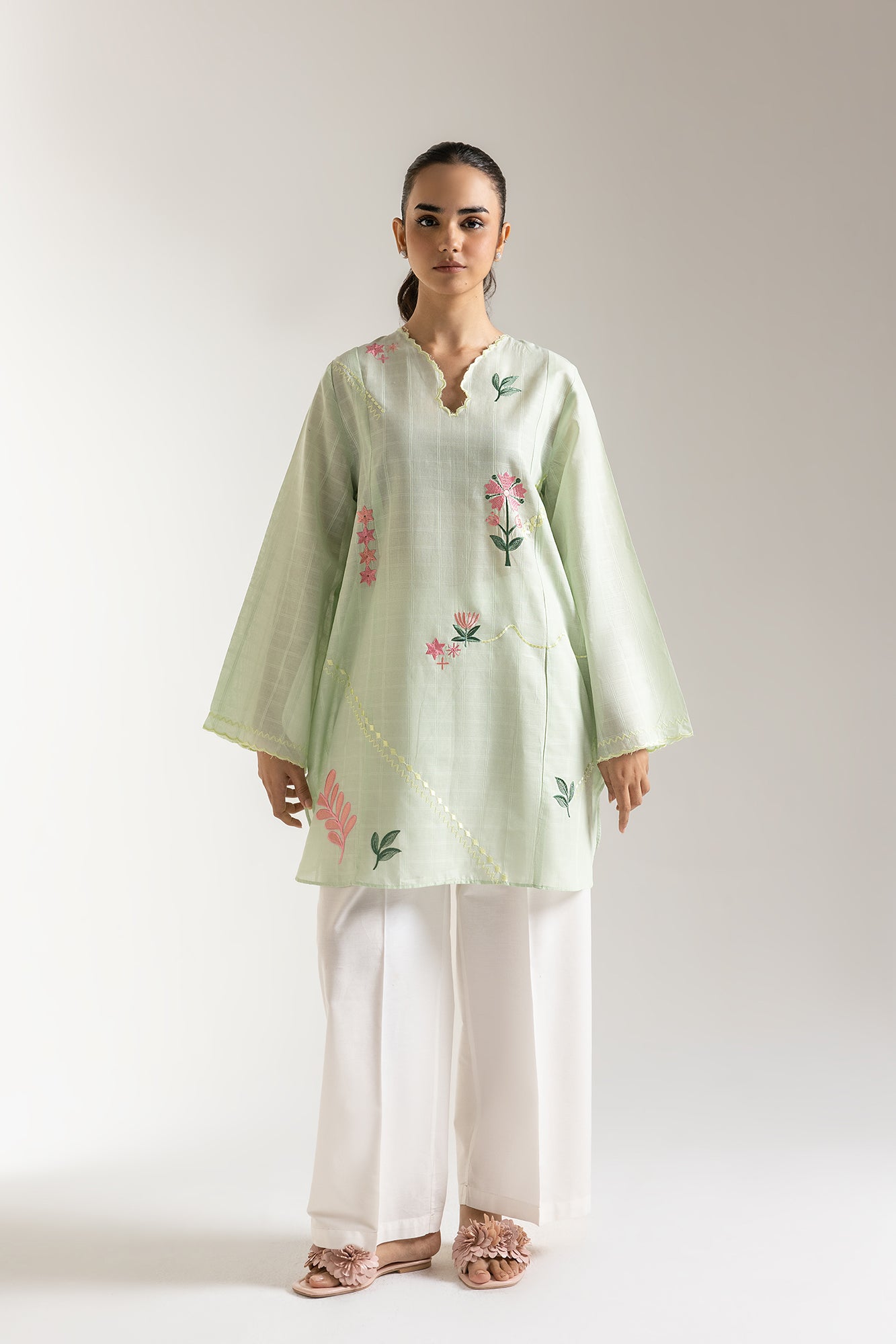 EMBROIDERED TUNIC (S4E6451/102/130)