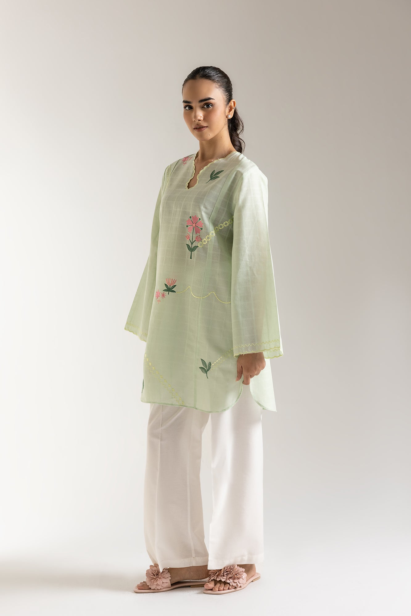 EMBROIDERED TUNIC (S4E6451/102/130)
