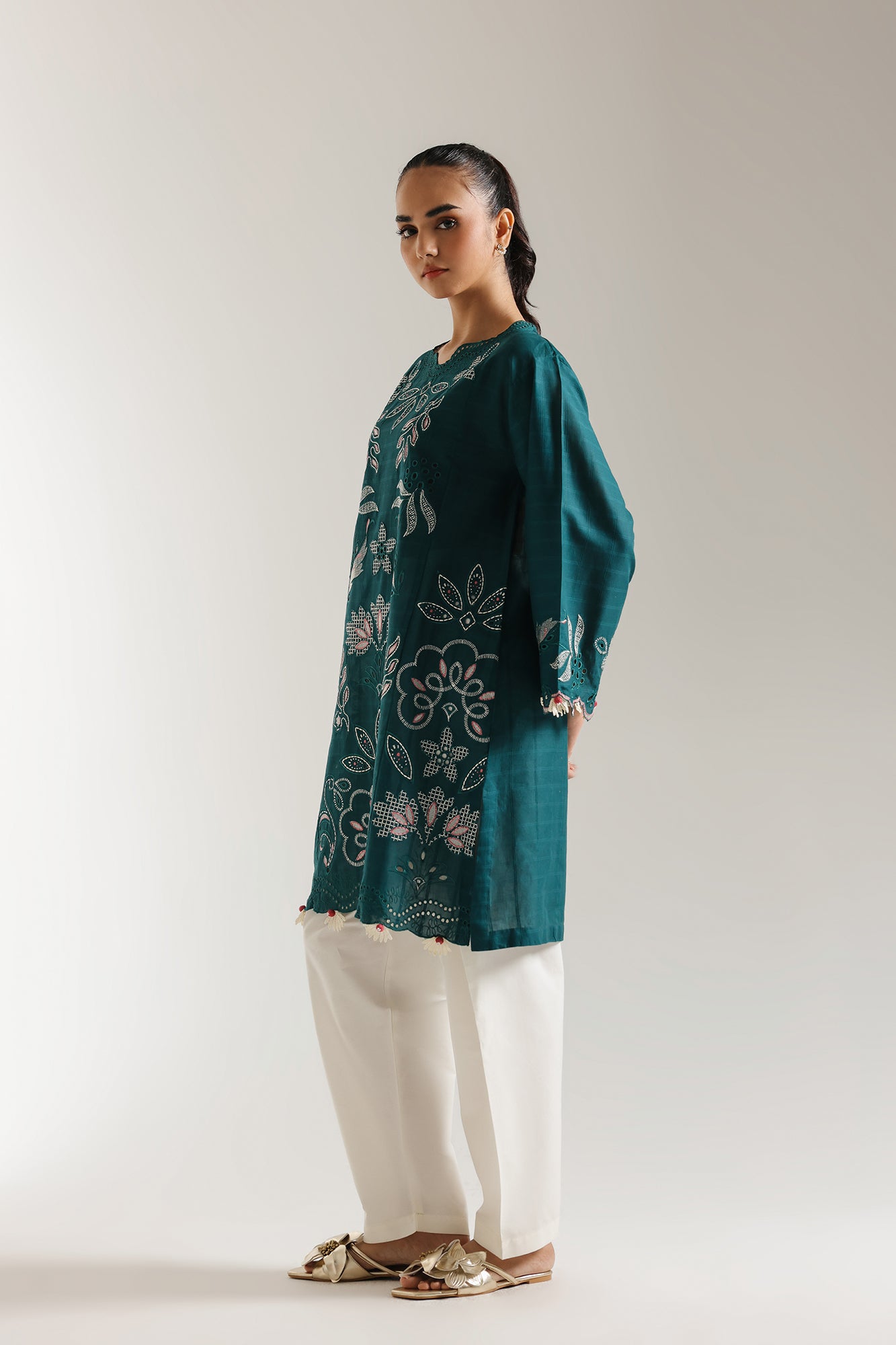 EMBROIDERED SHIRT (S6E6318/102/711)