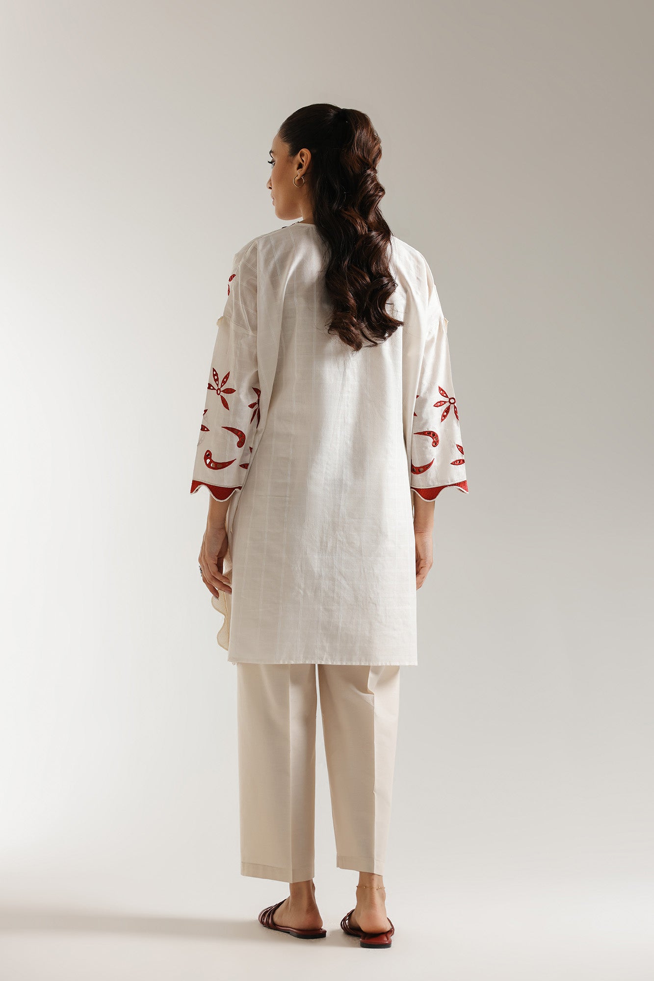 EMBROIDERED SHIRT (S6E6383/102/002)