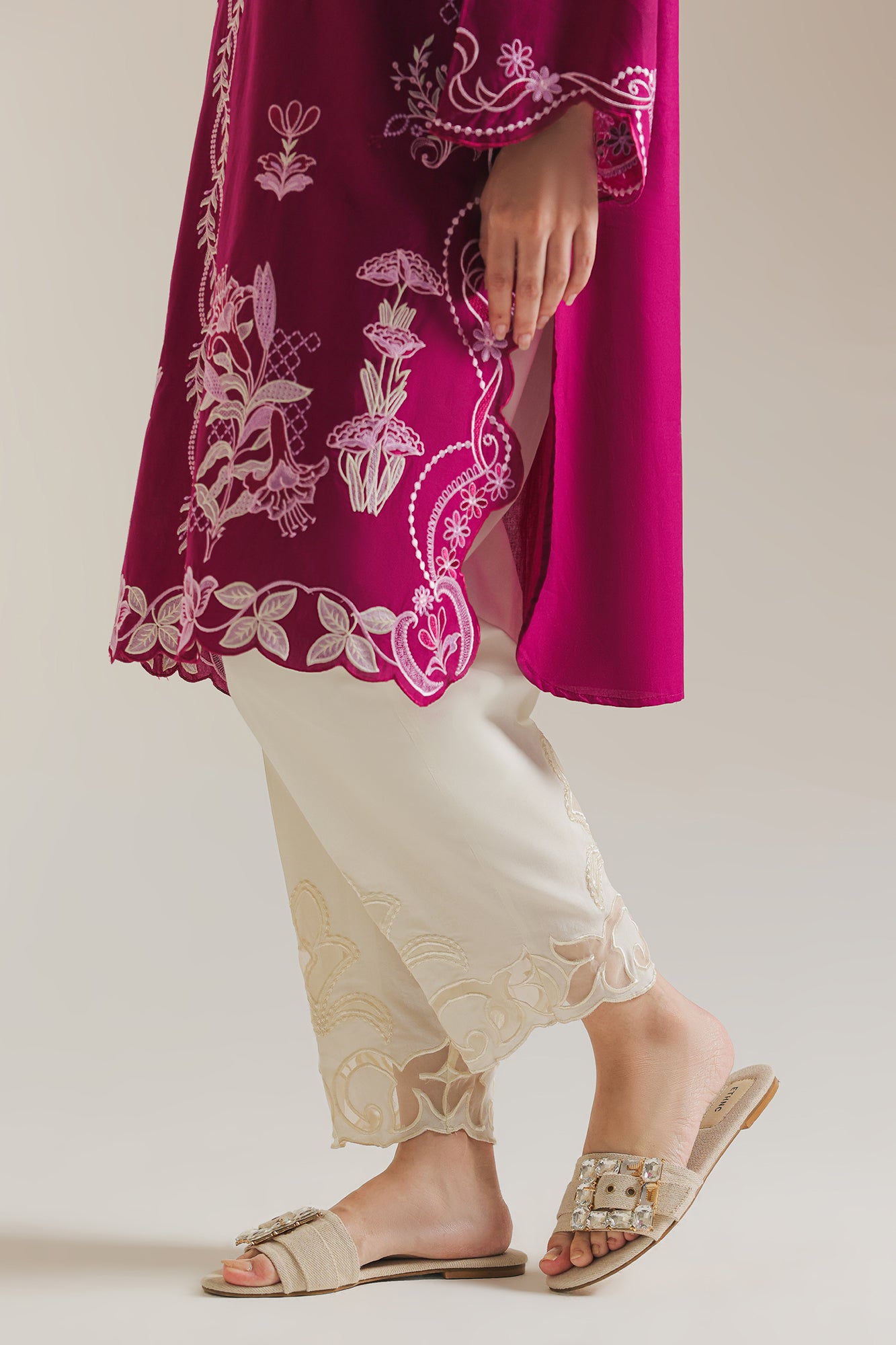 EMBROIDERED TROUSER (S8E6497/102/002)
