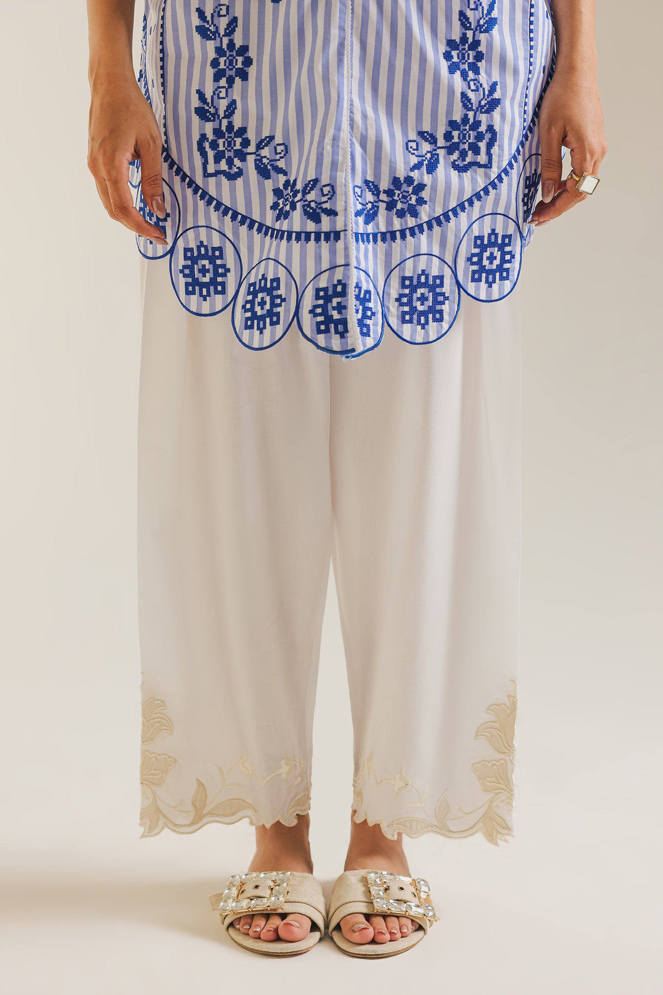 EMBROIDERED SHALWAR (S9E6501/102/001)