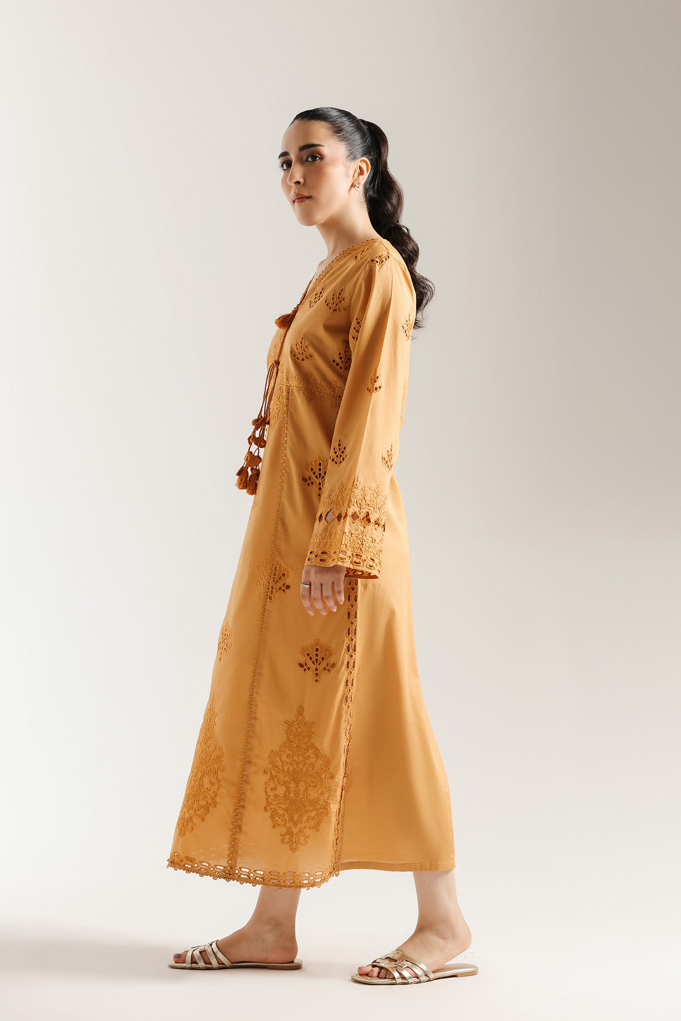 EMBROIDERED TUNIC (S9E6548/102/101)