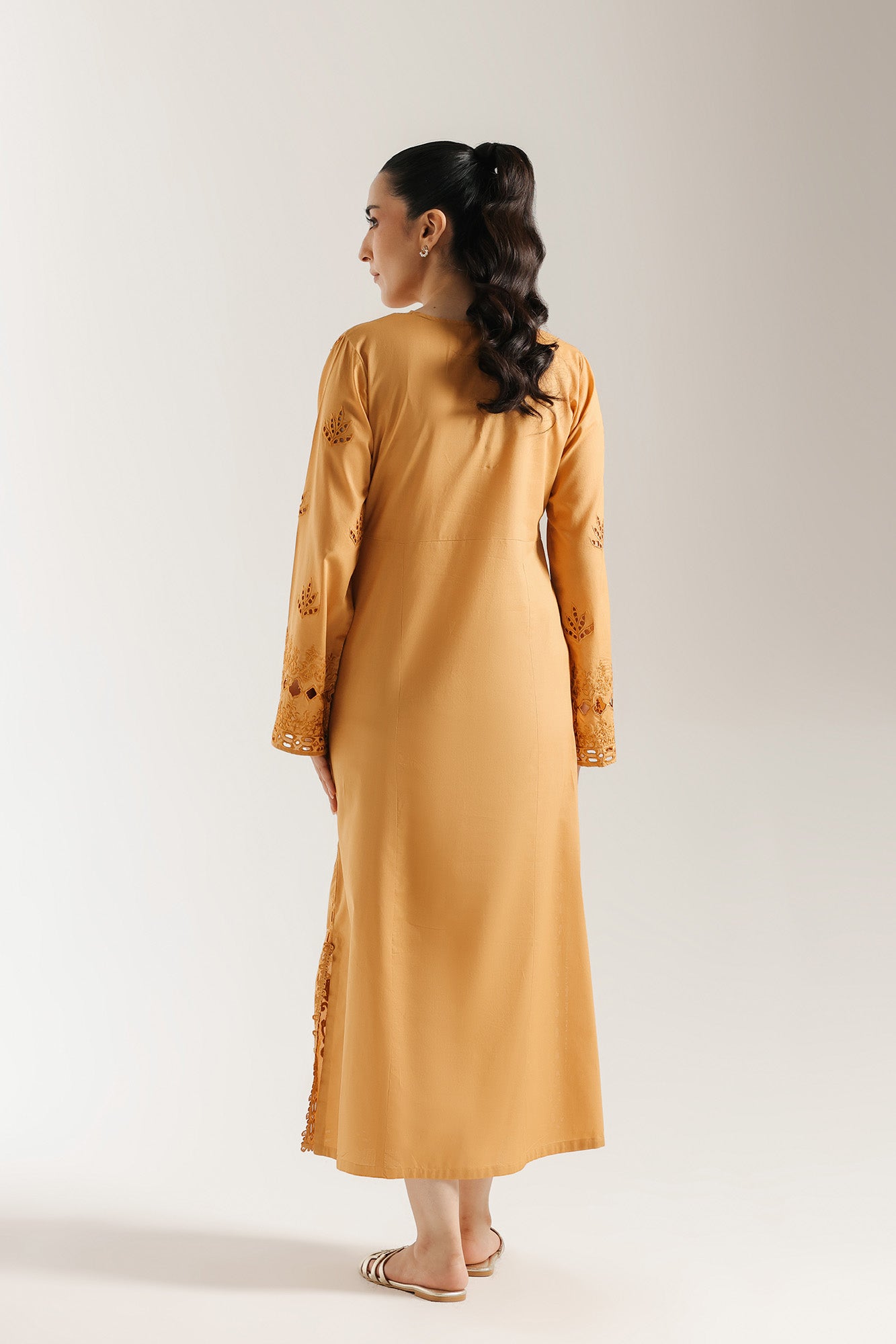 EMBROIDERED TUNIC (S9E6548/102/101)