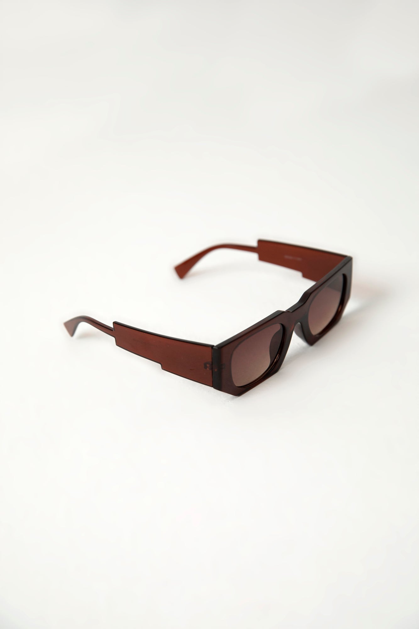 SUNGLASSES (E0028/111/801)