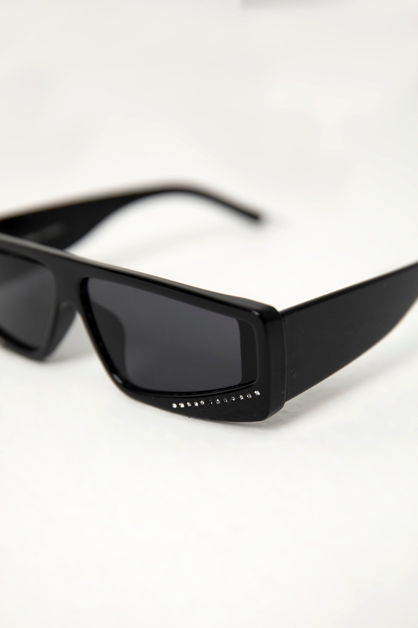 SUNGLASSES (E0030/111/901)